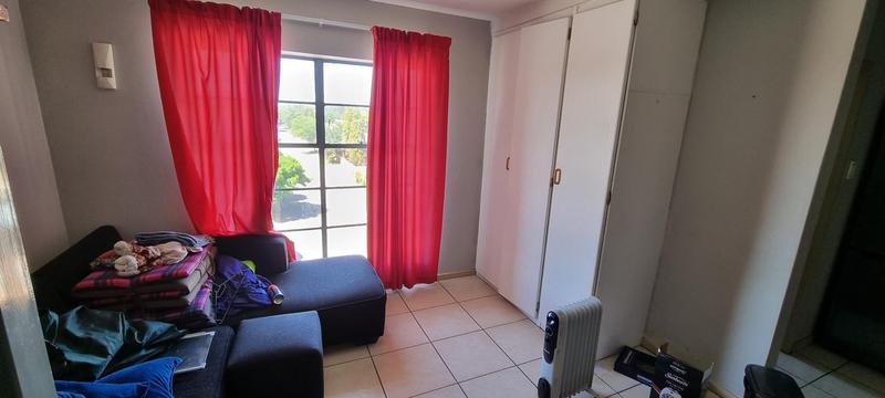 1 Bedroom Property for Sale in Kannoniers Park North West